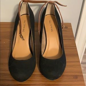 Brand new black wedges